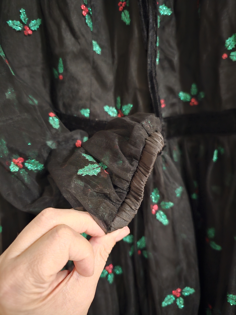 Like New 3X Unique Vintage Black & Glitter Mistletoe Flare Dress - Picture 6 of 16